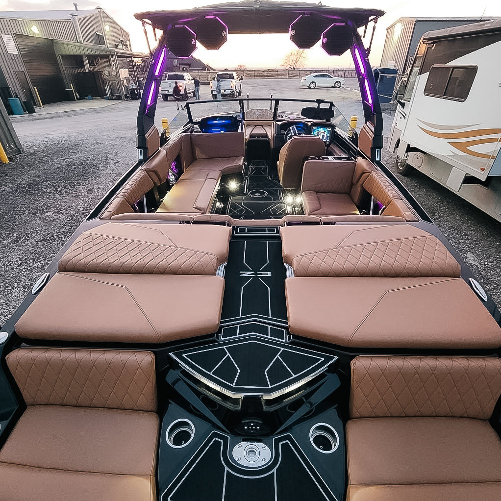 Wake Boat